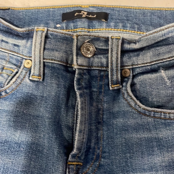 NWOT 7FAM TWO-TONED SKINNIES WITH SIDE FRAYING!! - Picture 3 of 10